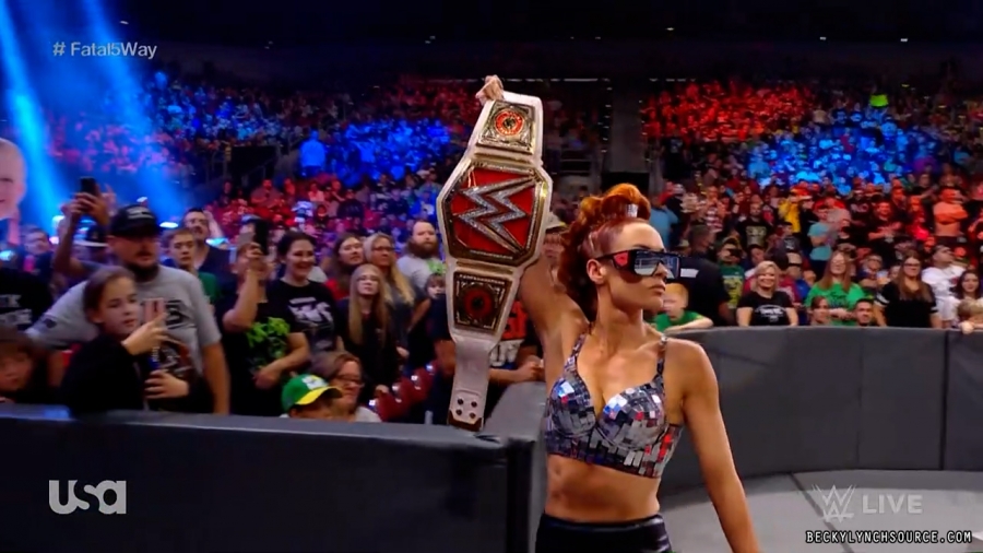 beckyraw20211108_00_25_15_15_Still669.jpg