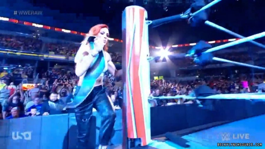 beckyraw20211115_00_00_32_15_Still047.jpg