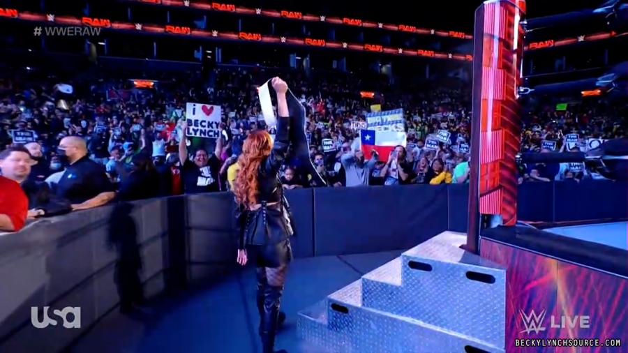 beckyraw20211122_00_00_31_00_Still054.jpg