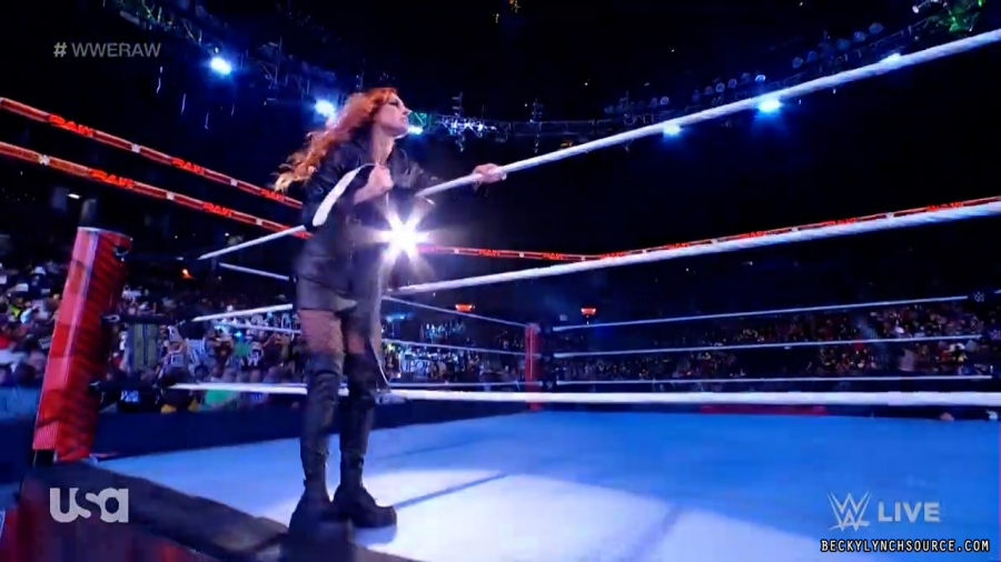 beckyraw20211122_00_00_37_15_Still066.jpg