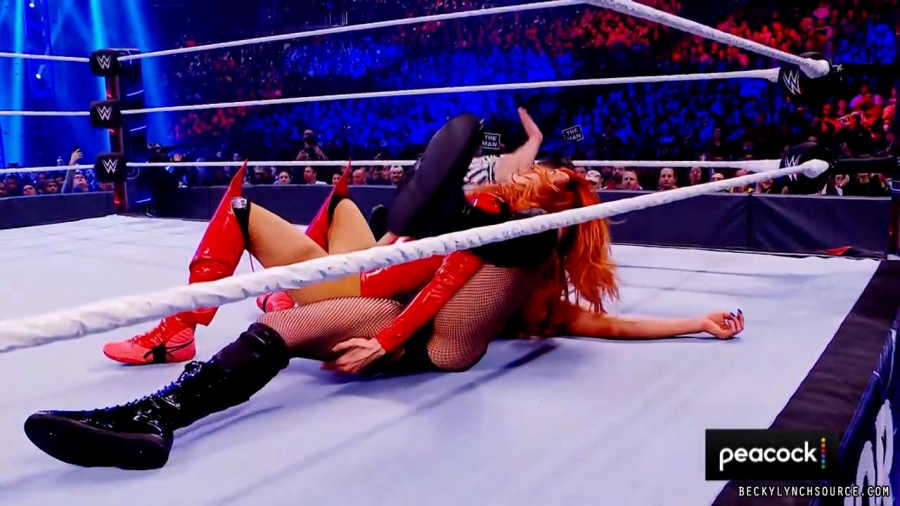 beckyraw20211122_00_02_01_00_Still177.jpg