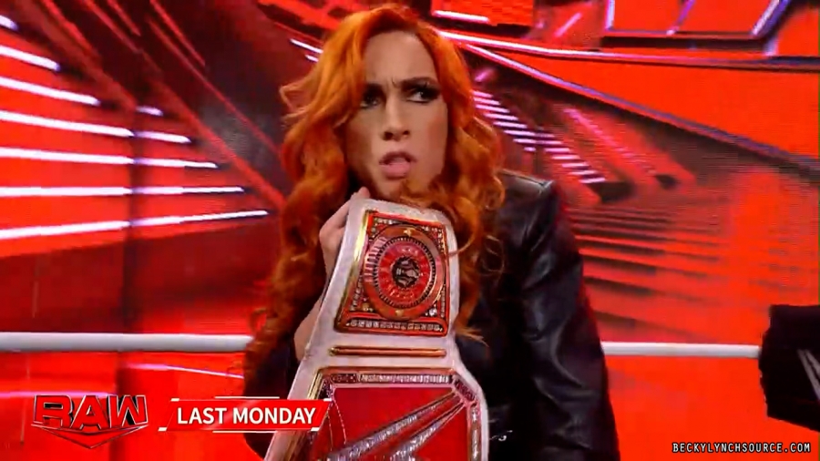 beckyraw20211129_00_00_33_15_Still052.jpg