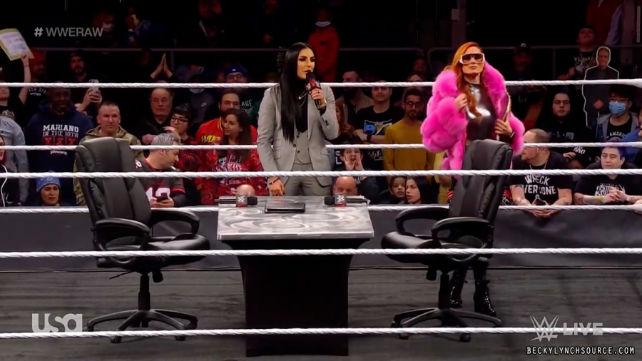 beckyraw20211129_00_03_58_15_Still148.jpg