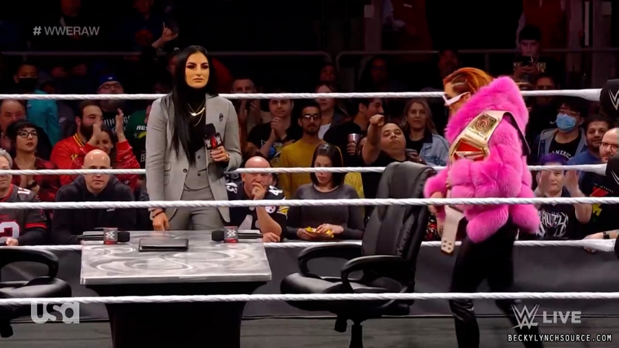 beckyraw20211129_00_04_17_15_Still177.jpg