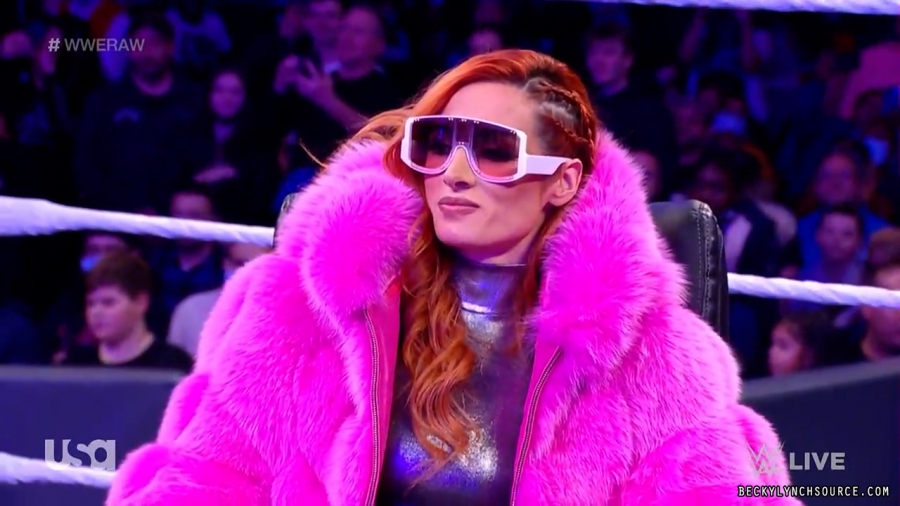 beckyraw20211129_00_05_00_15_Still211.jpg