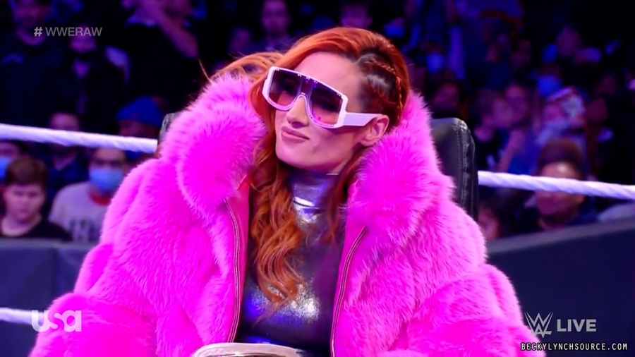 beckyraw20211129_00_05_10_15_Still221.jpg