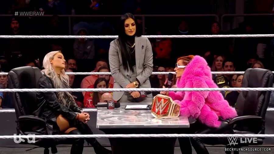 beckyraw20211129_00_05_59_15_Still291.jpg