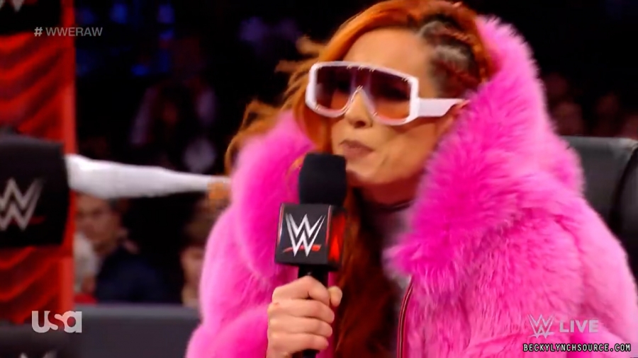 beckyraw20211129_00_06_02_15_Still297.jpg