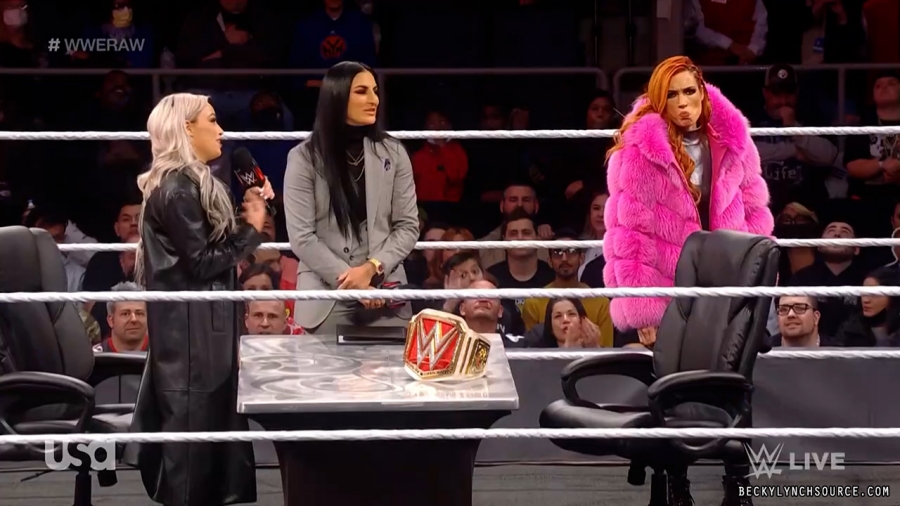 beckyraw20211129_00_07_51_15_Still455.jpg