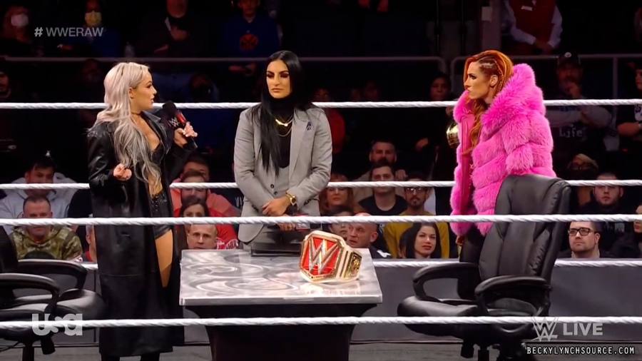 beckyraw20211129_00_08_01_15_Still466.jpg
