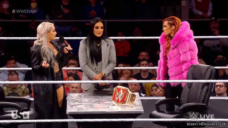 beckyraw20211129_00_08_03_00_Still469.jpg