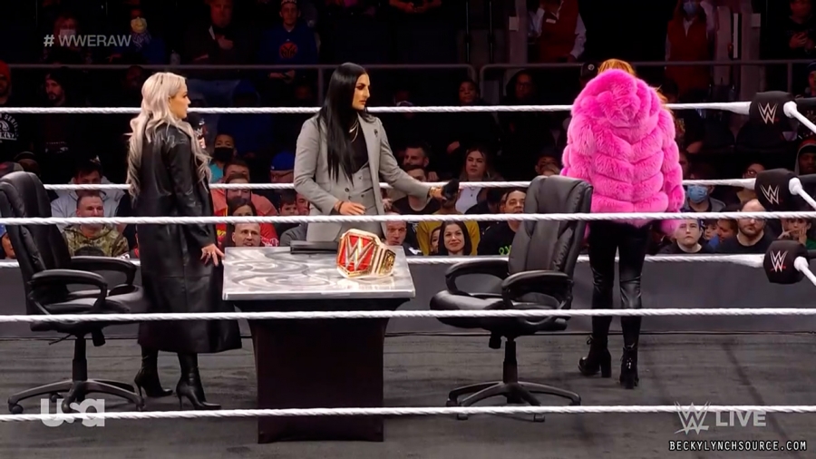 beckyraw20211129_00_08_58_15_Still568.jpg