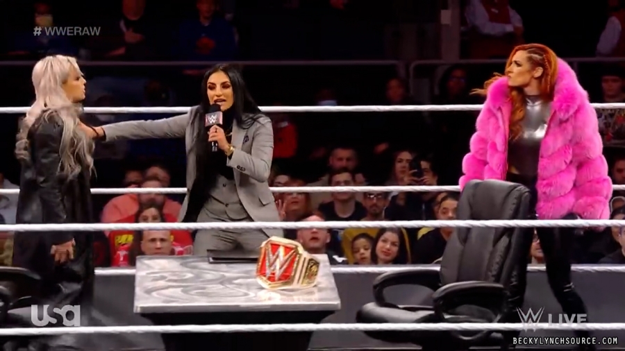 beckyraw20211129_00_09_50_15_Still603.jpg