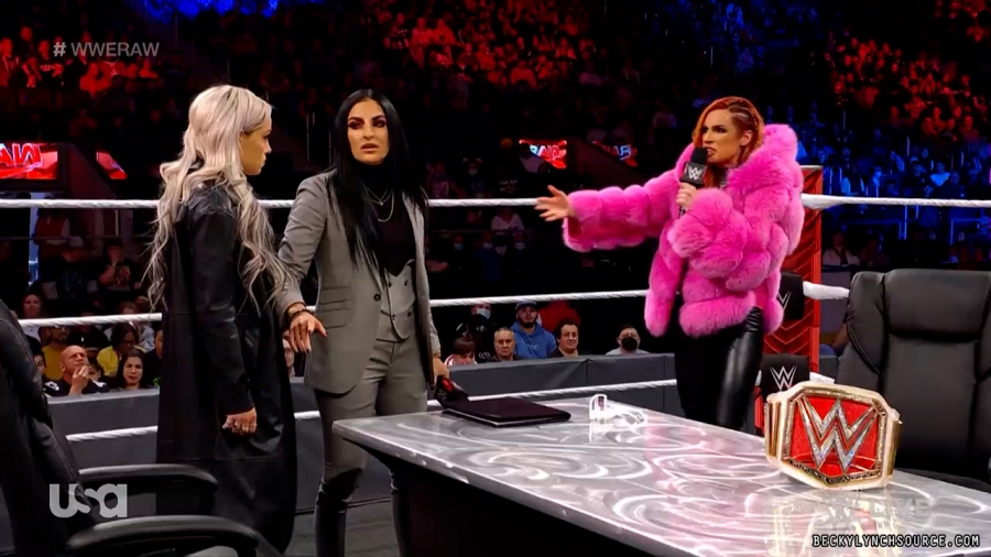 beckyraw20211129_00_10_08_15_Still632.jpg