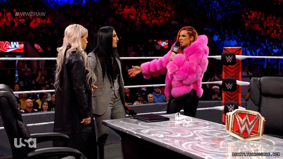 beckyraw20211129_00_10_09_15_Still634.jpg