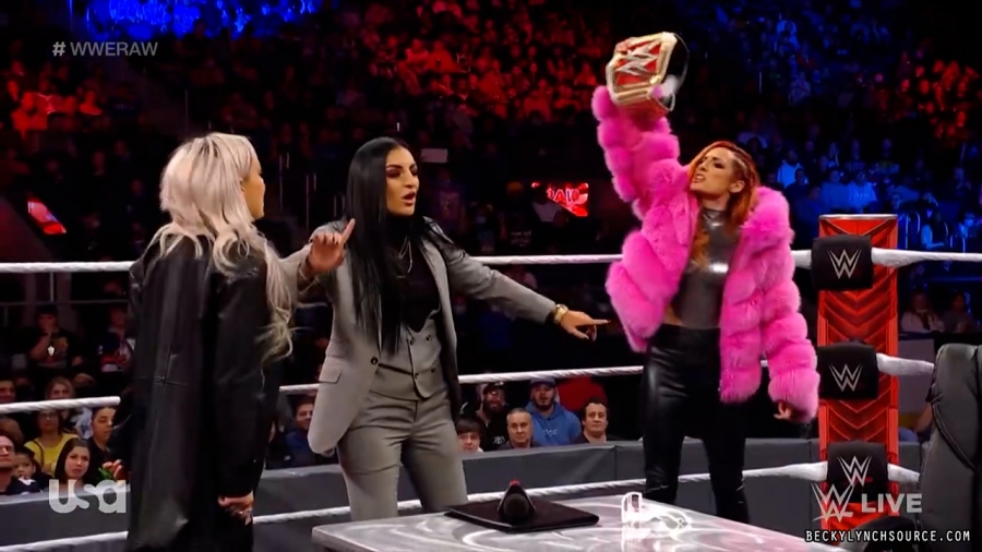 beckyraw20211129_00_11_10_15_Still697.jpg
