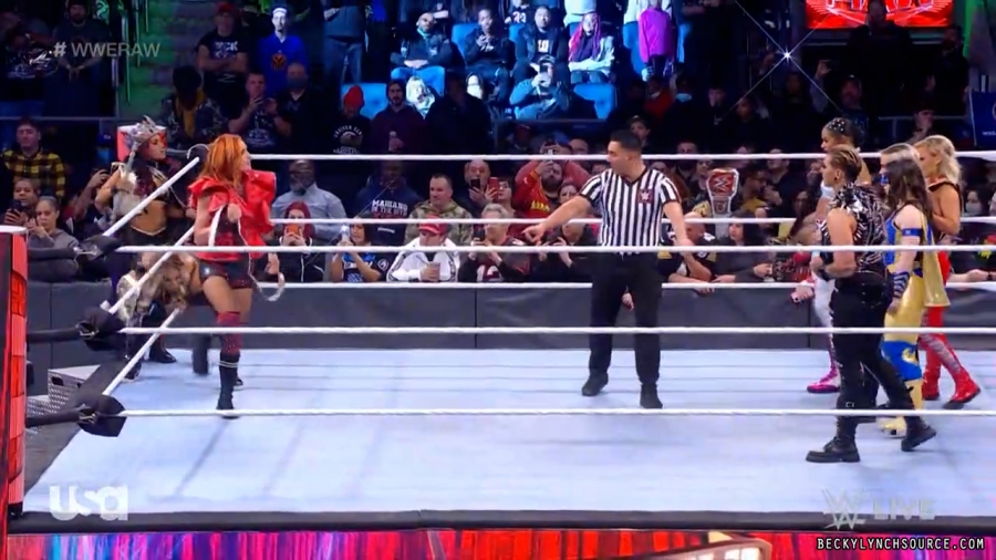beckyraw20211129_00_12_04_15_Still778.jpg
