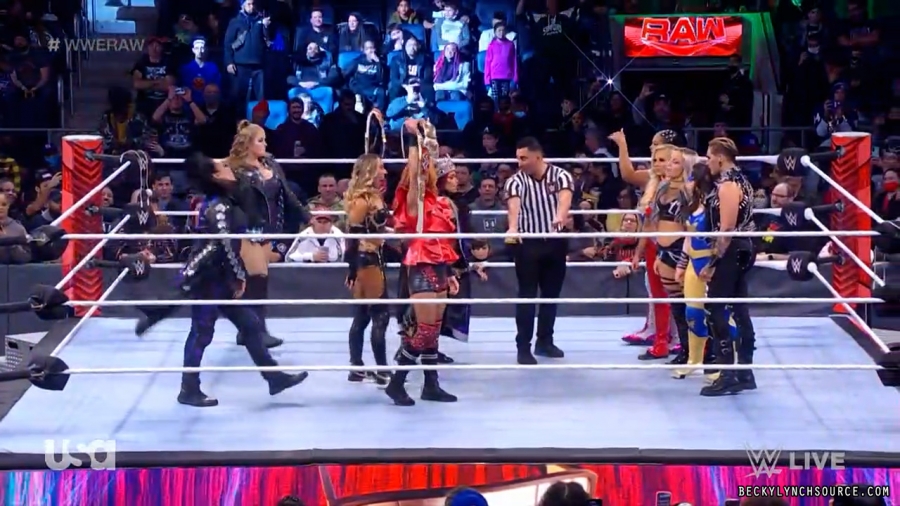 beckyraw20211129_00_12_14_15_Still796.jpg