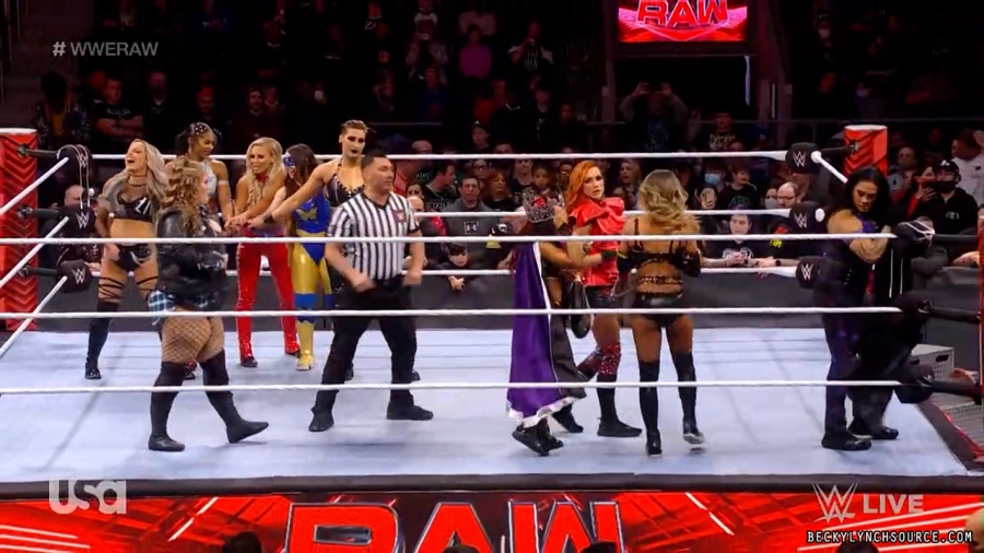 beckyraw20211129_00_12_44_15_Still852.jpg