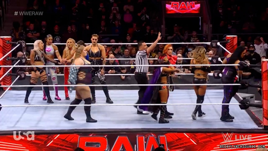 beckyraw20211129_00_12_45_15_Still854.jpg