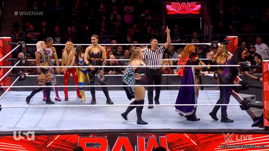 beckyraw20211129_00_12_47_00_Still857.jpg