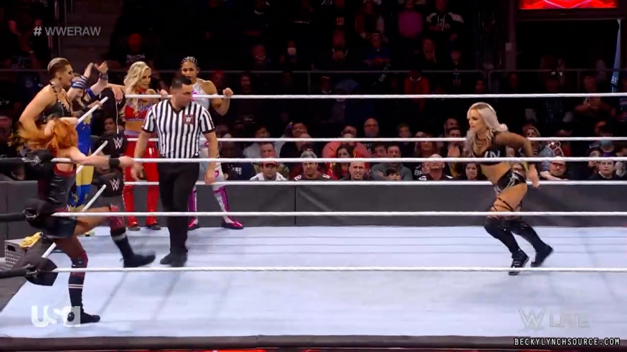 beckyraw20211129_00_13_46_00_Still939.jpg