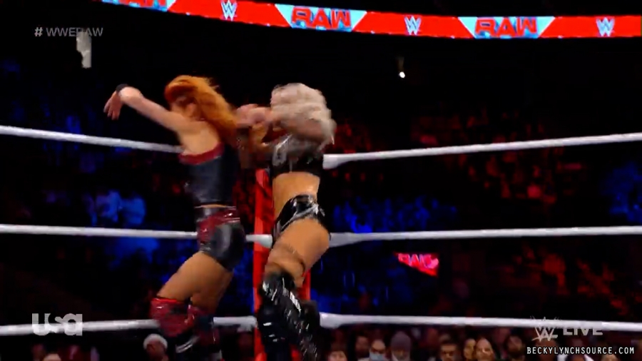 beckyraw20211129_00_13_57_00_Still959.jpg