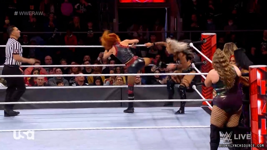 beckyraw20211129_00_13_58_15_Still962.jpg