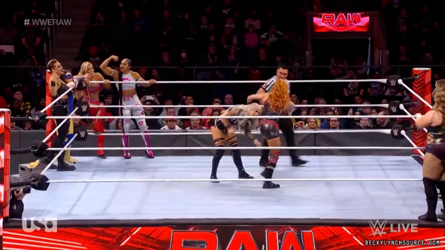 beckyraw20211129_00_14_13_00_Still990.jpg
