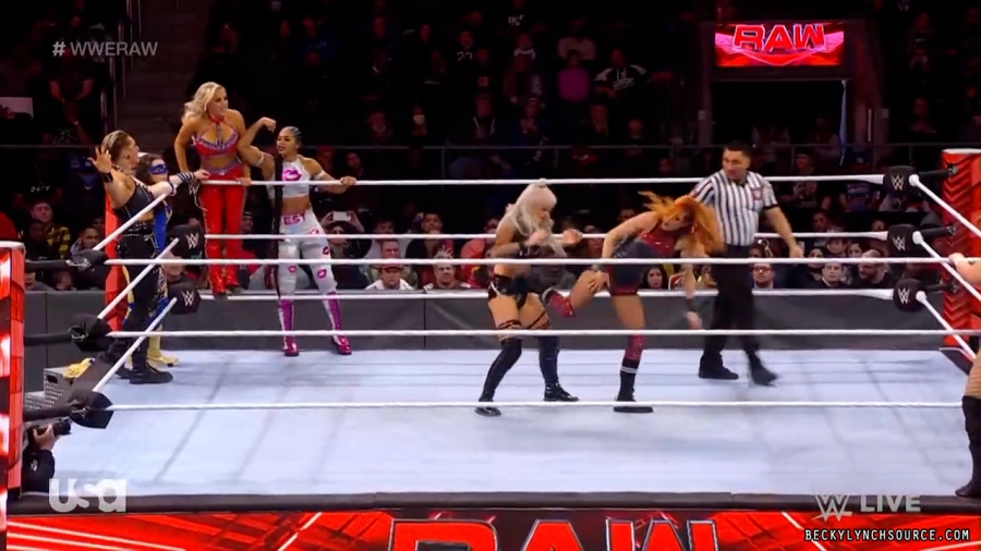 beckyraw20211129_00_14_13_15_Still991.jpg