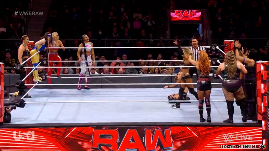 beckyraw20211129_00_14_36_00_Still1010.jpg