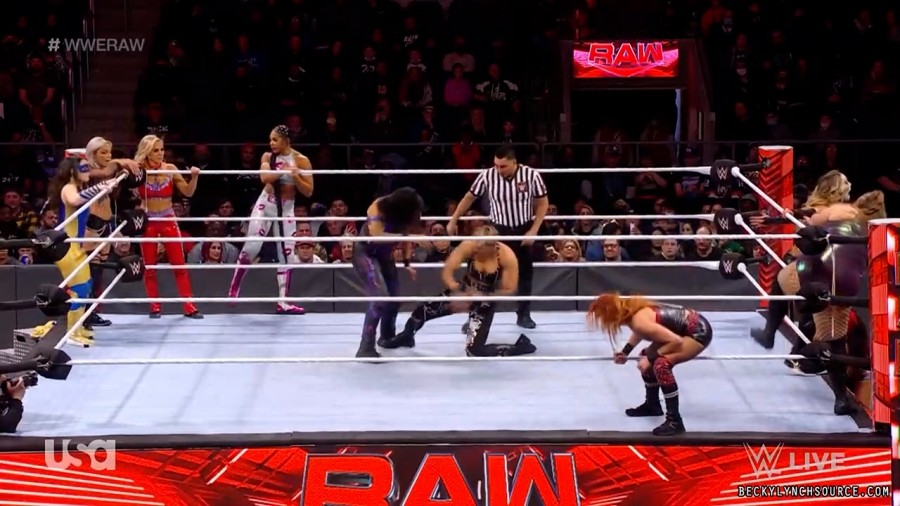 beckyraw20211129_00_15_43_00_Still1095.jpg