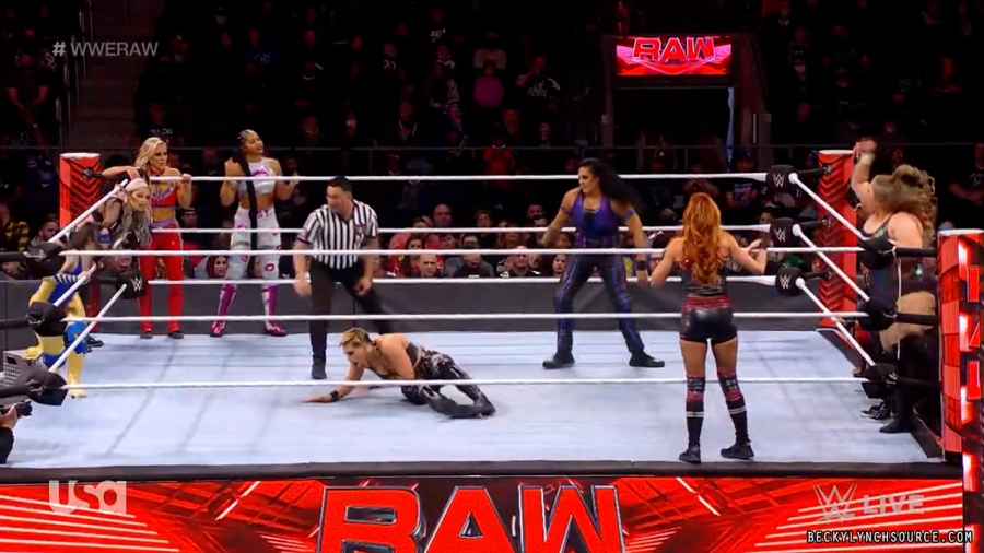 beckyraw20211129_00_15_51_00_Still1103.jpg