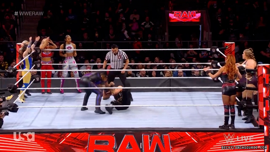 beckyraw20211129_00_15_56_00_Still1108.jpg