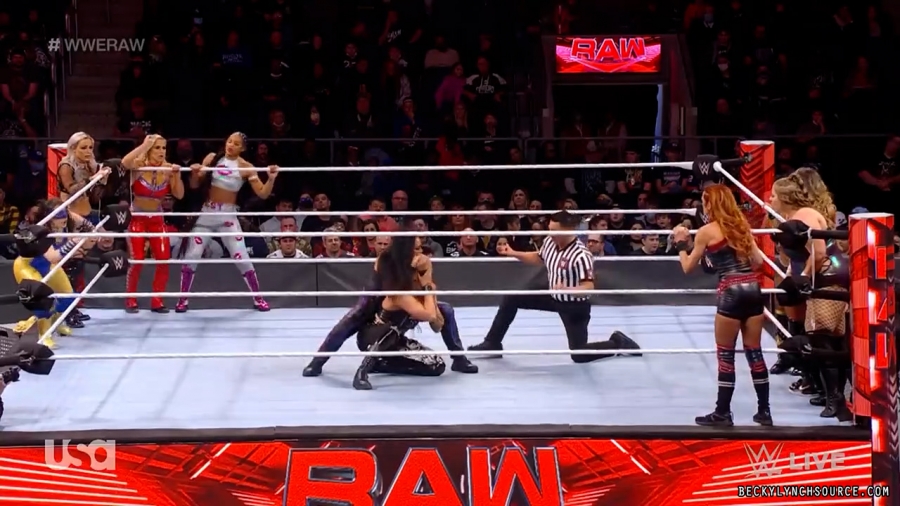 beckyraw20211129_00_16_12_15_Still1124.jpg