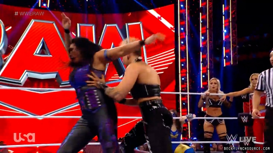 beckyraw20211129_00_16_32_00_Still1142.jpg
