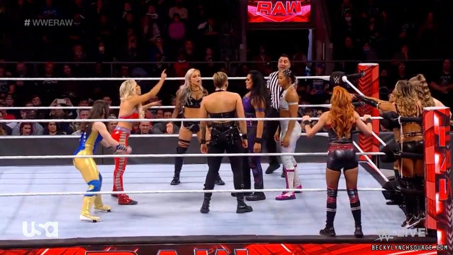 beckyraw20211129_00_16_57_00_Still1164.jpg