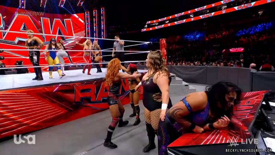 beckyraw20211129_00_17_17_00_Still1196.jpg