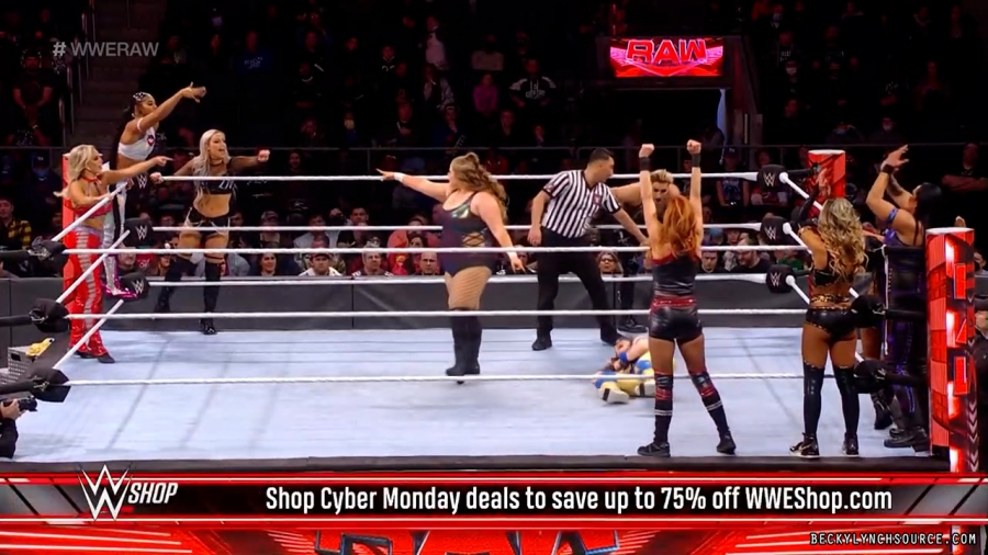 beckyraw20211129_00_18_11_15_Still1252.jpg
