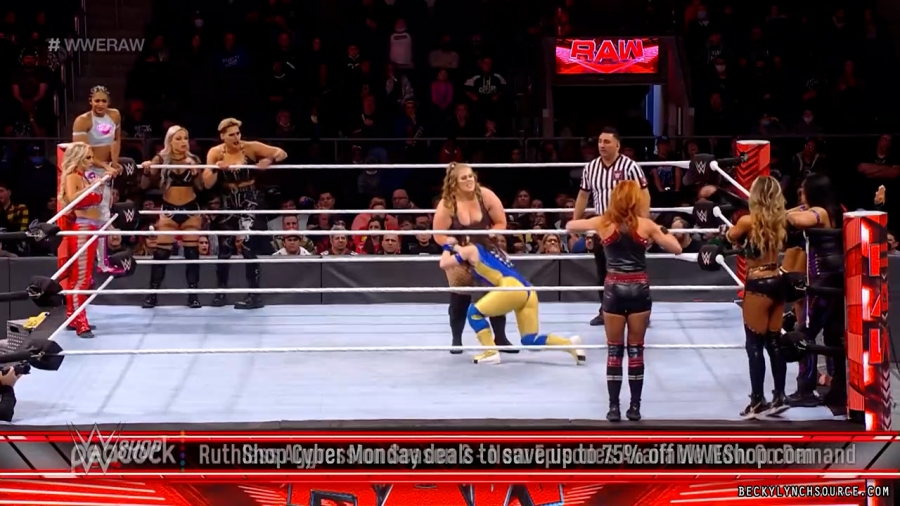 beckyraw20211129_00_18_16_00_Still1255.jpg