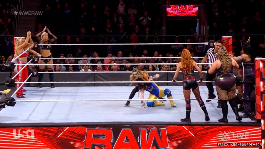 beckyraw20211129_00_20_02_00_Still1376.jpg
