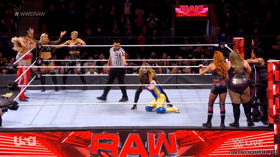 beckyraw20211129_00_20_05_00_Still1380.jpg