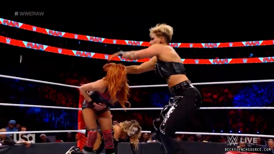 beckyraw20211129_00_21_55_15_Still1421.jpg