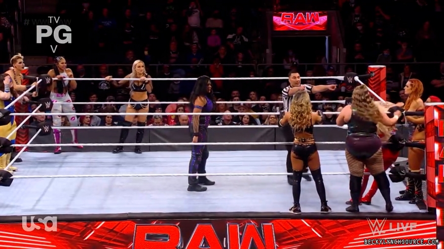 beckyraw20211129_00_22_30_15_Still1434.jpg