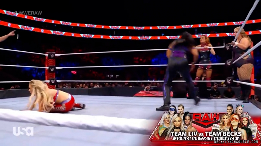 beckyraw20211129_00_22_44_00_Still1456.jpg