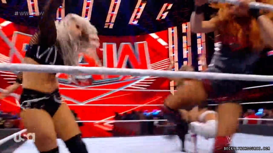 beckyraw20211129_00_25_46_15_Still1545.jpg