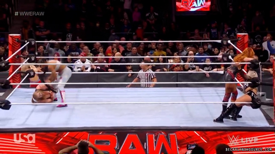 beckyraw20211129_00_25_58_00_Still1553.jpg