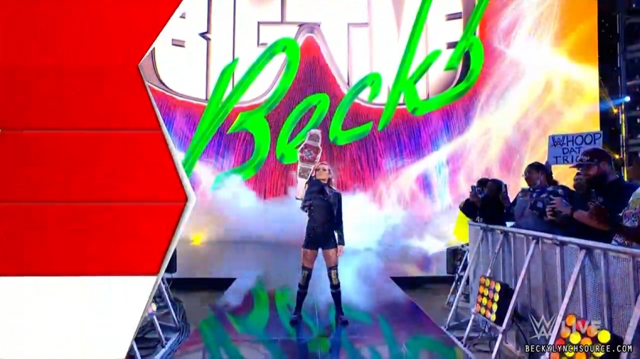 beckyraw20211206_00_01_41_15_Still202.jpg