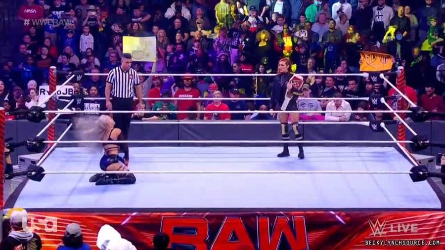 beckyraw20211206_00_02_53_15_Still279.jpg