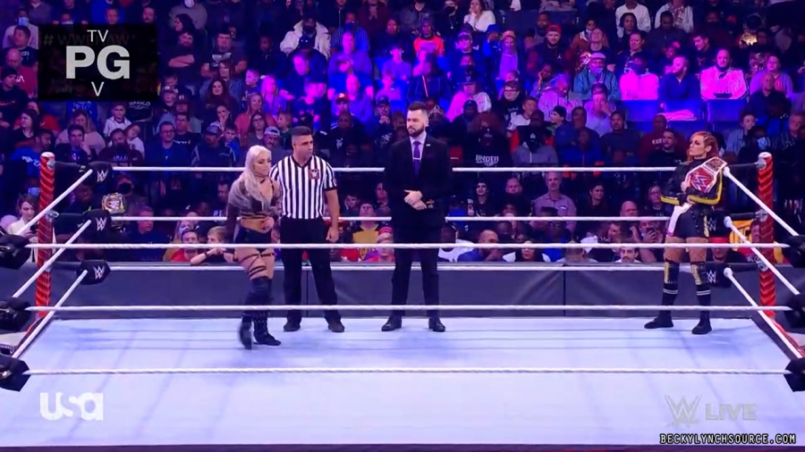 beckyraw20211206_00_03_38_00_Still304.jpg